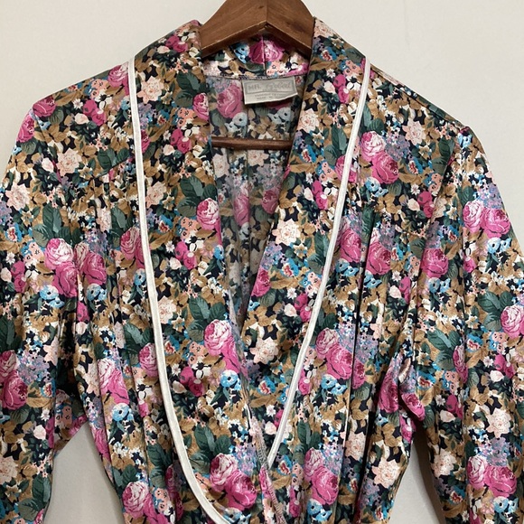 Vintage Robe Women's Medium Pink Floral Satin Shawl Collar Pockets Bows - Picture 3 of 14